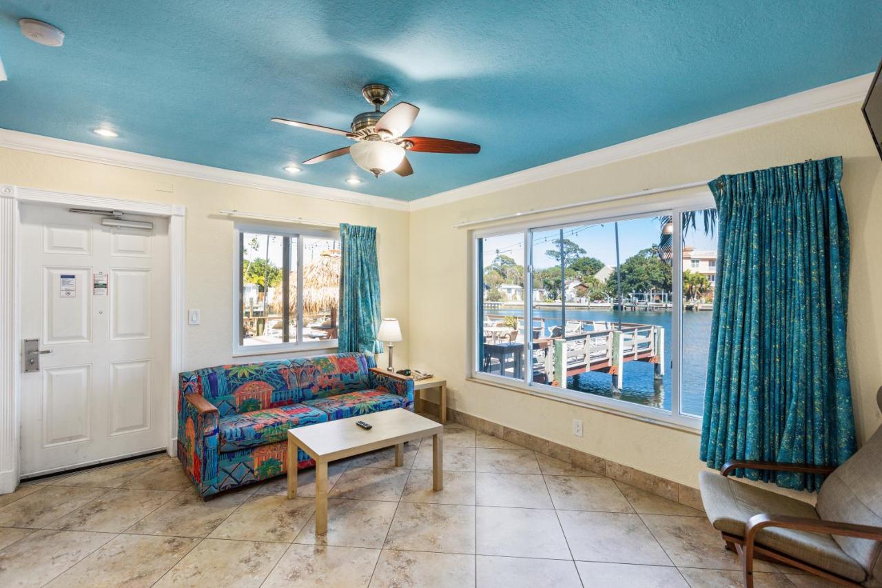 Bay Palms Waterfront Resort - Hotel And Marina St. Pete Beach Eksteriør billede