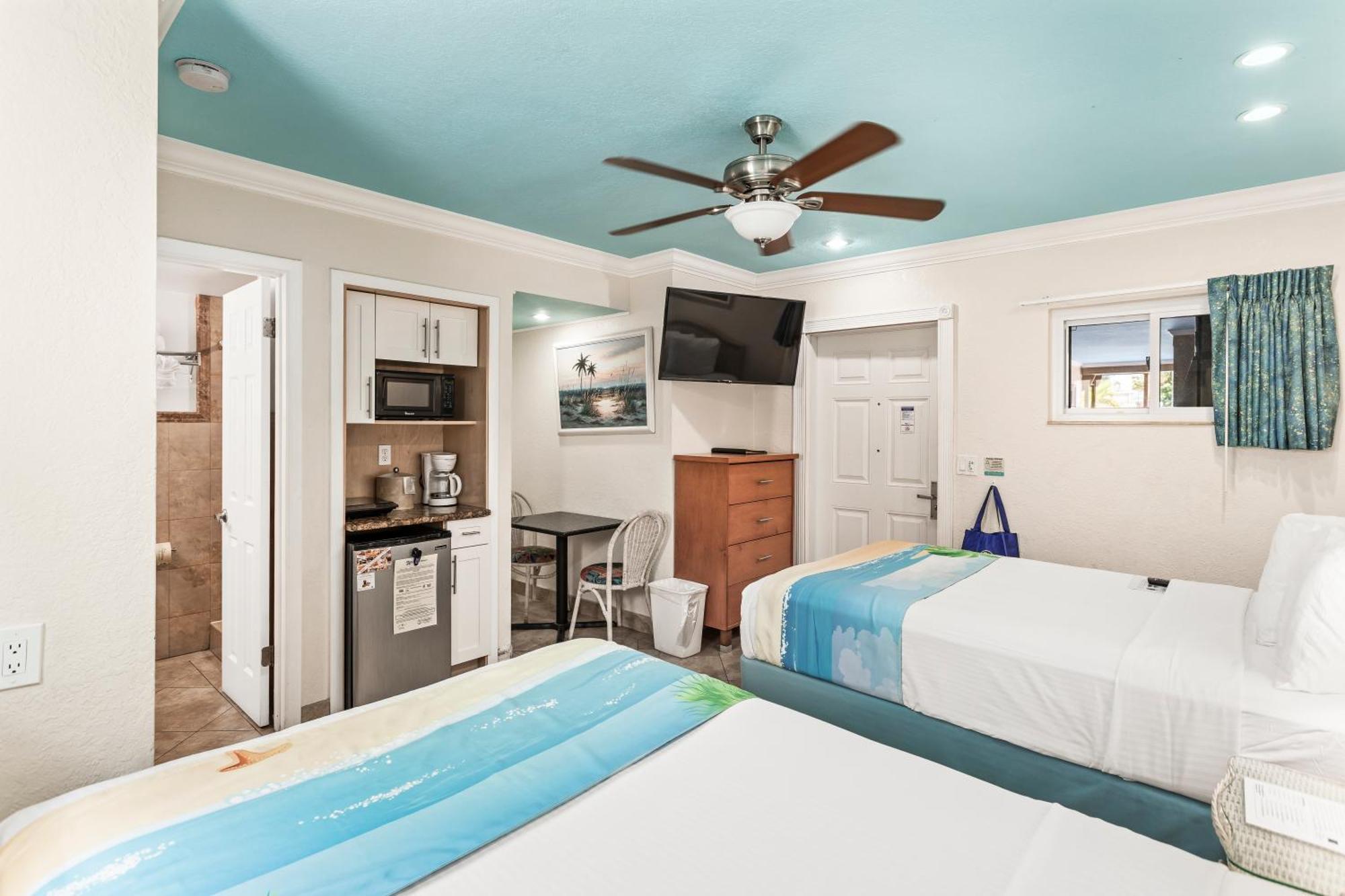 Bay Palms Waterfront Resort - Hotel And Marina St. Pete Beach Værelse billede