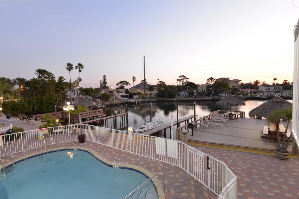Bay Palms Waterfront Resort - Hotel And Marina St. Pete Beach Eksteriør billede