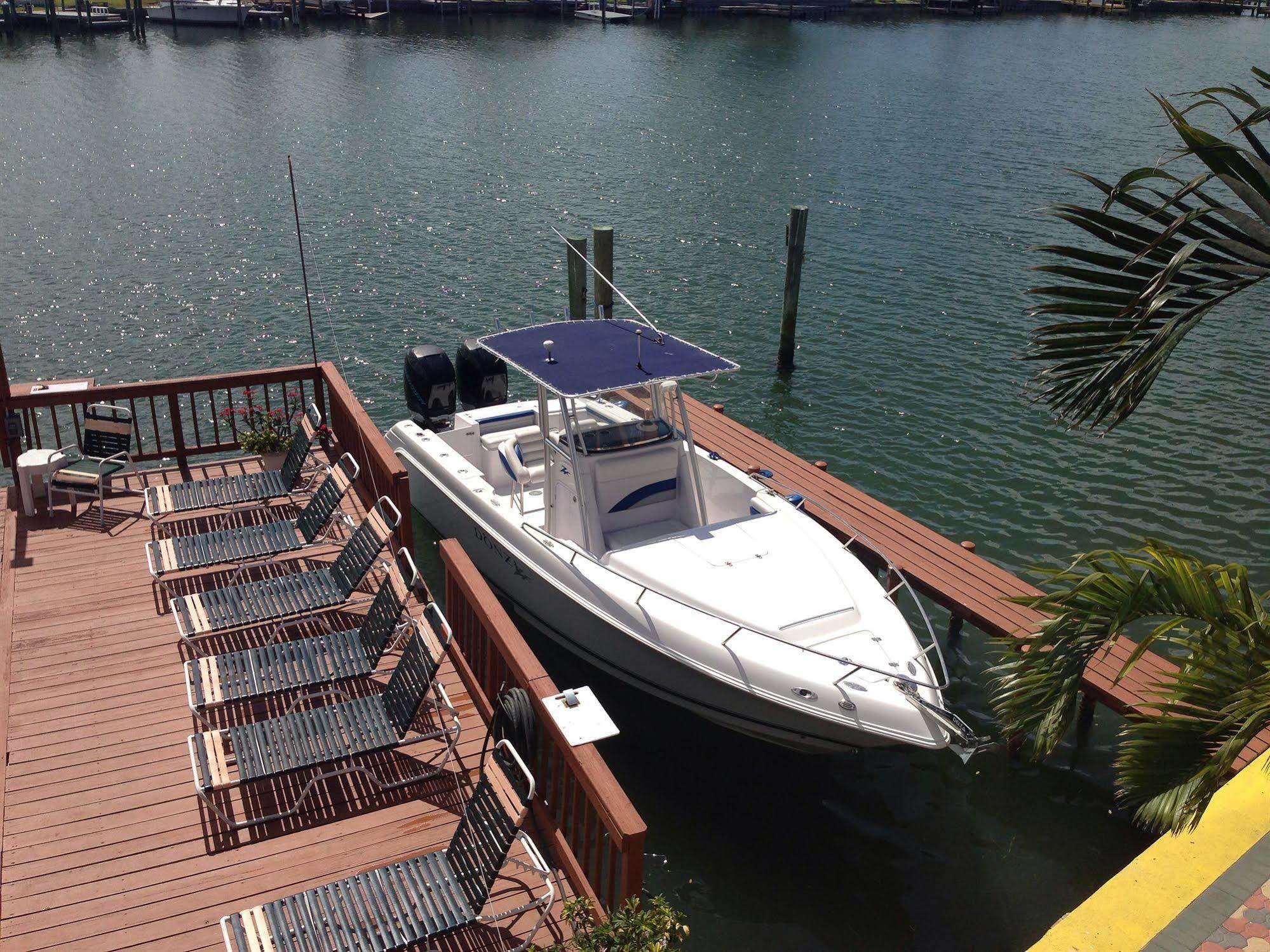 Bay Palms Waterfront Resort - Hotel And Marina St. Pete Beach Eksteriør billede