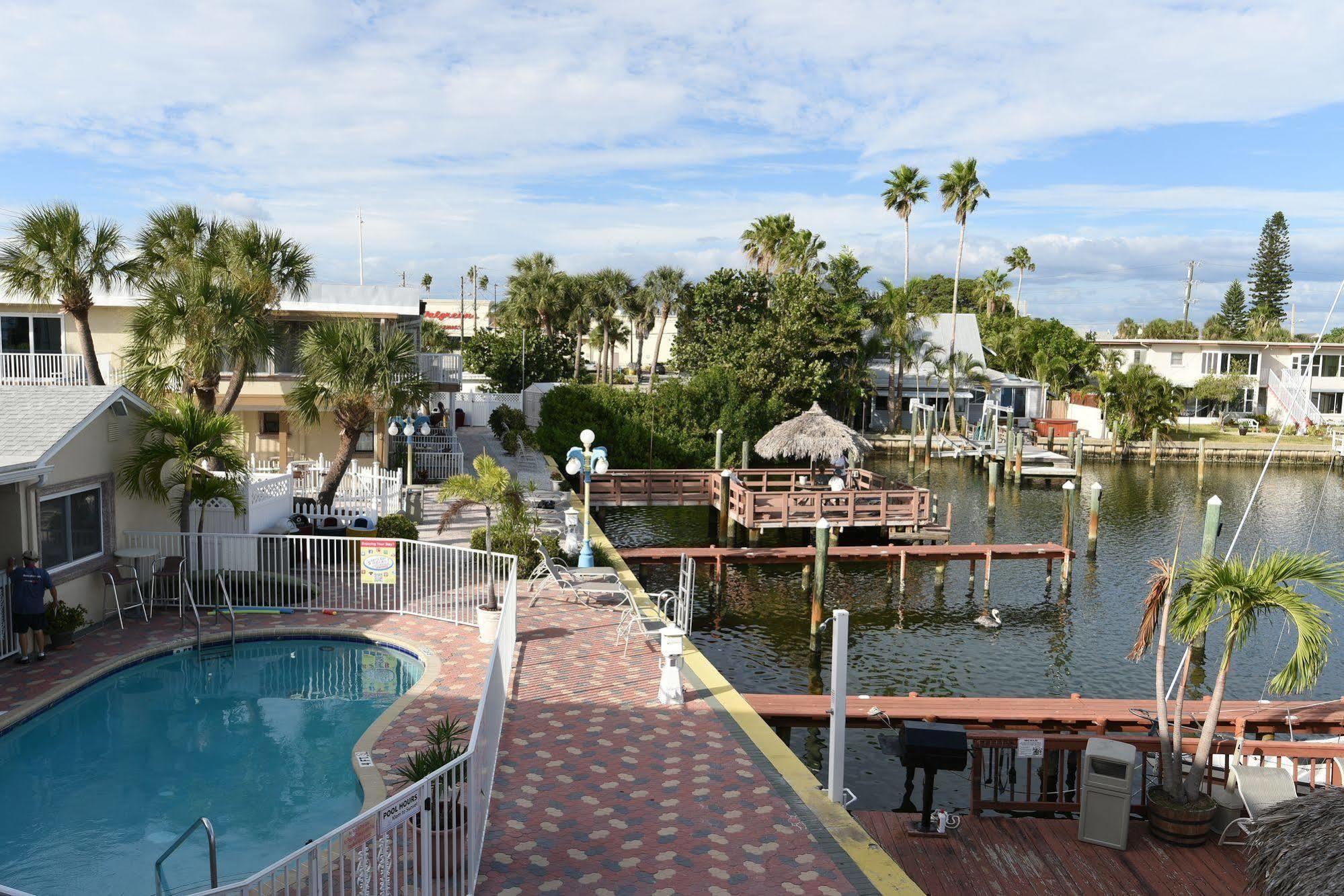 Bay Palms Waterfront Resort - Hotel And Marina St. Pete Beach Eksteriør billede
