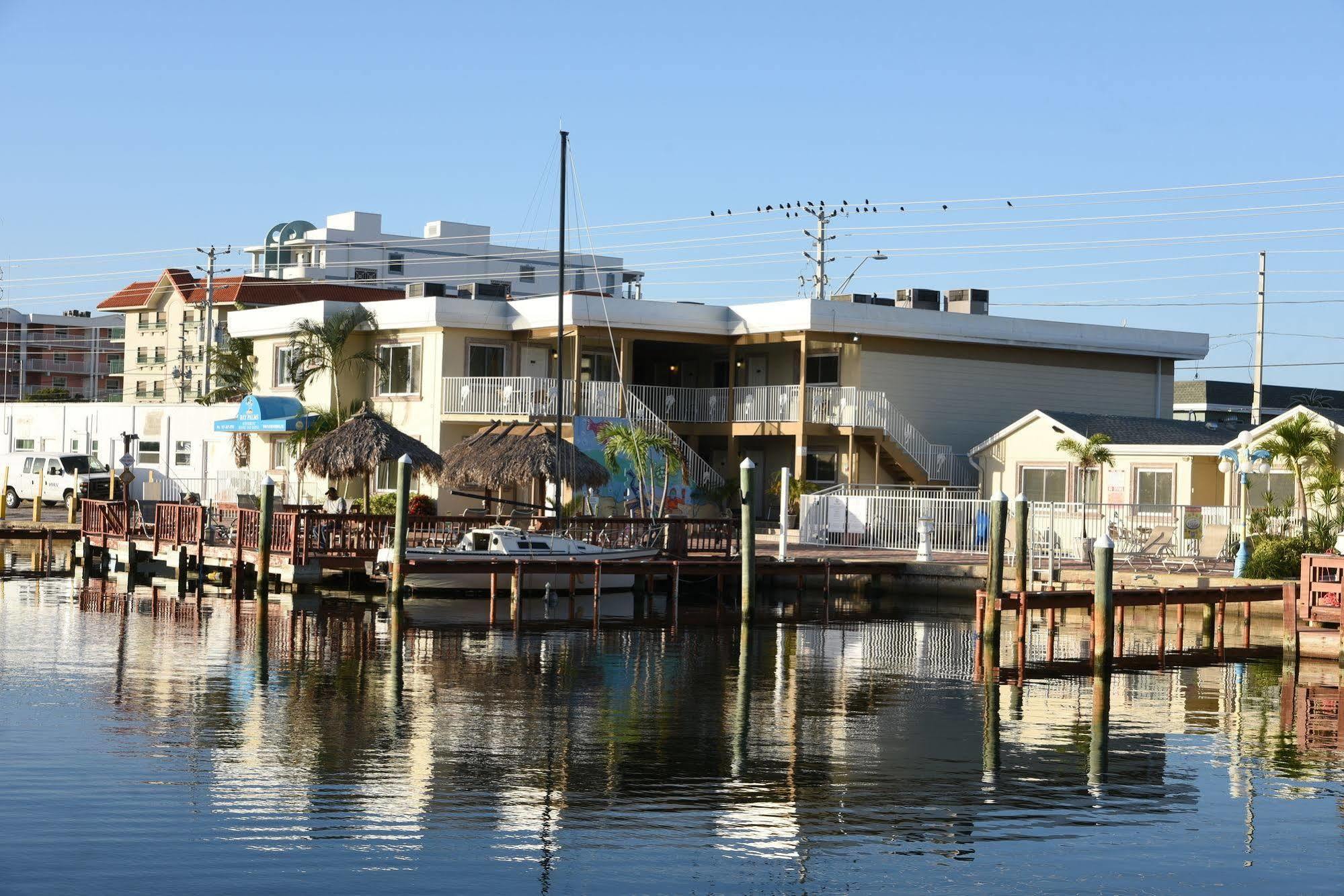 Bay Palms Waterfront Resort - Hotel And Marina St. Pete Beach Eksteriør billede